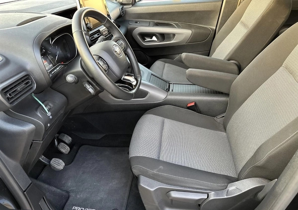 Toyota Proace City Verso cena 104900 przebieg: 76614, rok produkcji 2020 z Janowiec Wielkopolski małe 277